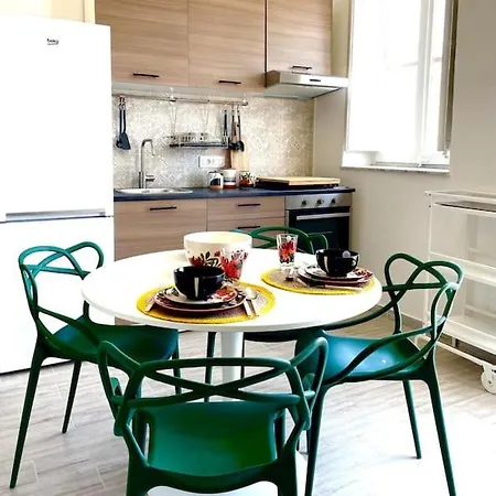 Monkey House In Centro Storico Apartment *